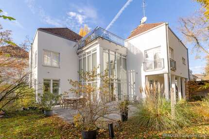 Haus Darmstadt Darmstadt-West - 7 Zimmer, 357 m&sup2;, 1.689.000&euro; | Angebot:24430305