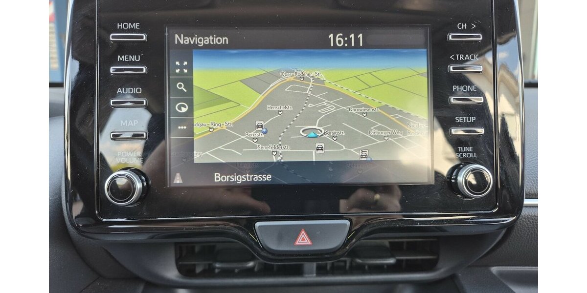 Toyota Yaris Hybrid Team D, Navi,Kamera, SmartDevice, Kli 73.500 km 16.890 &euro; Rodgau 63110