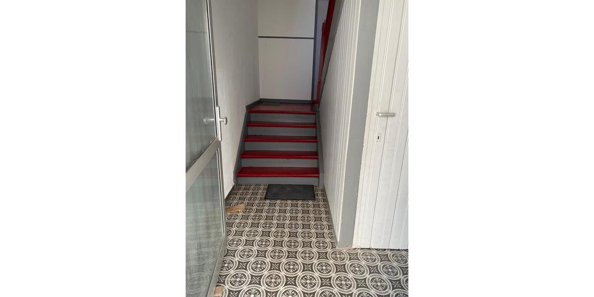 Mehrfamilienhaus, Wohnhaus Frankfurt am Main Bergen-Enkheim - 10 Zimmer, 212 m&sup2;, 735.000&euro; | Angebot:26857801