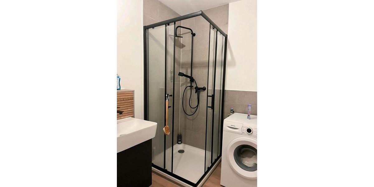 schöne 2,5 Zimmer Wohnung zu vermieten frisch saniert 2.5 zimmer