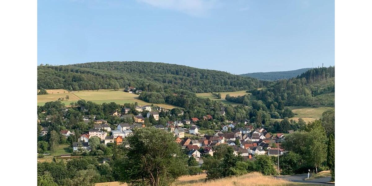 Einfamilienhaus Schmitten im Taunus - 8 Zimmer, 160 m&sup2;, 1.750&euro; | Angebot:26444370