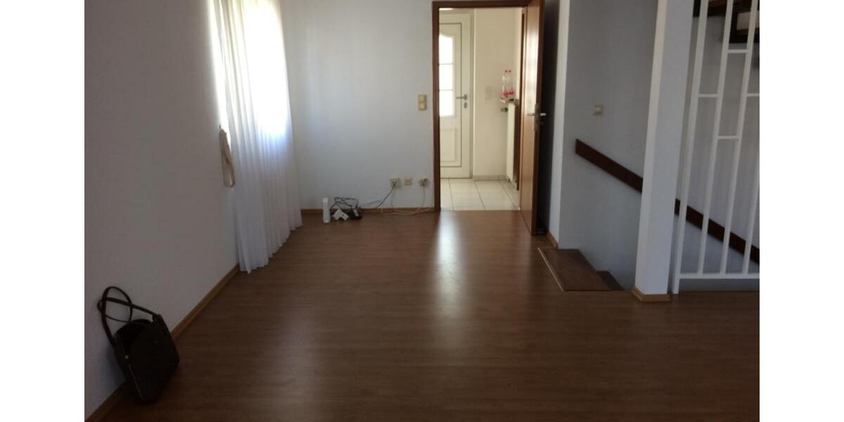 Reihenhaus Maintal - 5 Zimmer, 120 m&sup2;, 1.700&euro; | Angebot:25353958