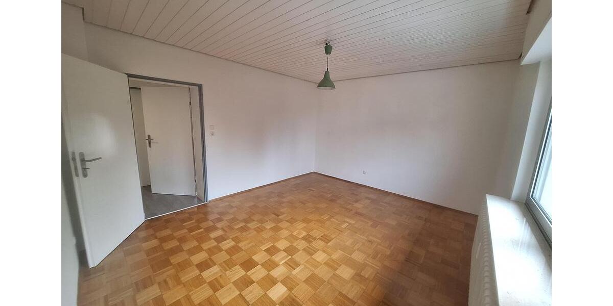 Helle, großzügige 3-Zimmer-Wohnung mit Balkon in Top-Lage - ruhig, aber zentral 3 zimmer