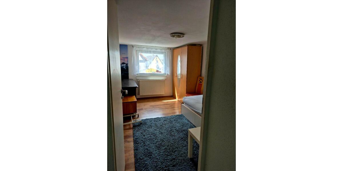 Etagenwohnung Frankfurt am Main Bonames - 1 Zimmer, 18 m&sup2;, 500&euro; | Angebot:26618301