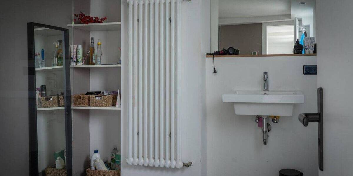 Einfamilienhaus Frankfurt am Main Niederursel - 8 Zimmer, 180 m&sup2;, 950.000&euro; | Angebot:26877564