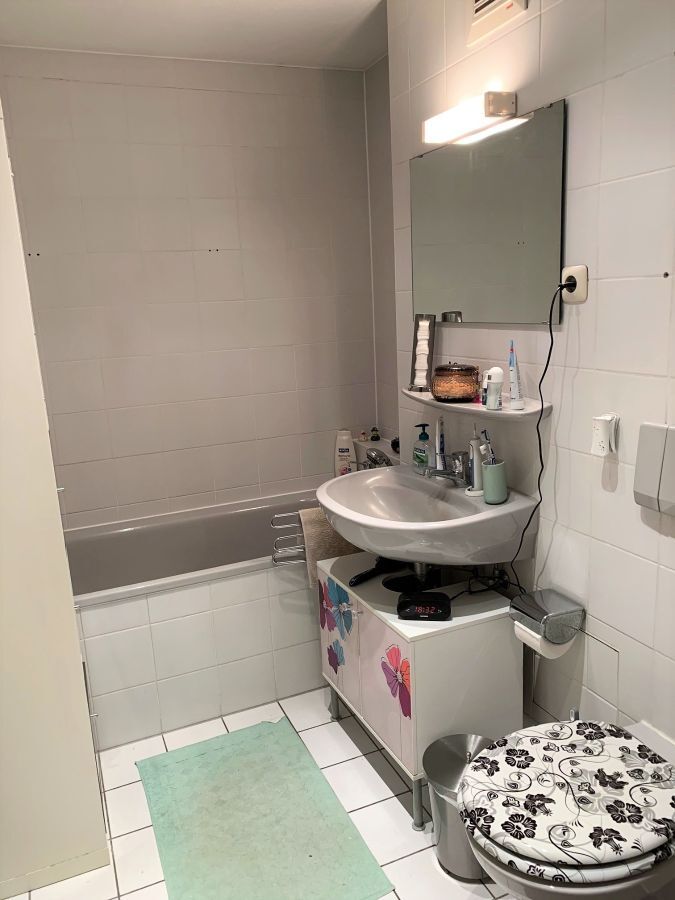 Provisionsfrei* Schöne Dachgeschossgewohnung mit großem sonnigen Balkon 2 zimmer