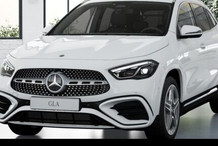 Mercedes-Benz GLA 200 9.900 km 42.650 &euro; Frankfurt 60599