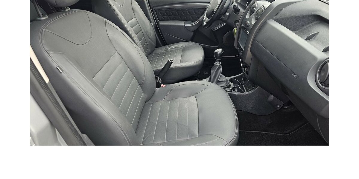 Dacia Duster Prestige Diesel Klima+AHK+ Insp+TÜV + NEU 212.900 km 6.495 &euro; Schwalbach/Taunus 65824