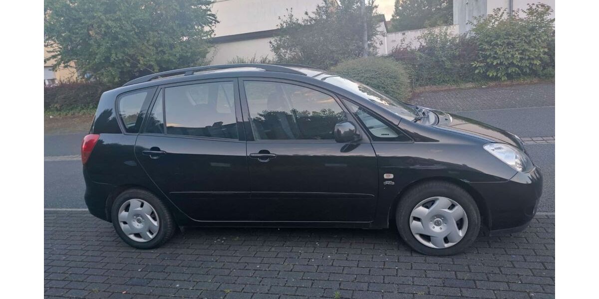 Toyota Corolla Verso 257.000 km 1.500 &euro; Frankfurt am Main 65933