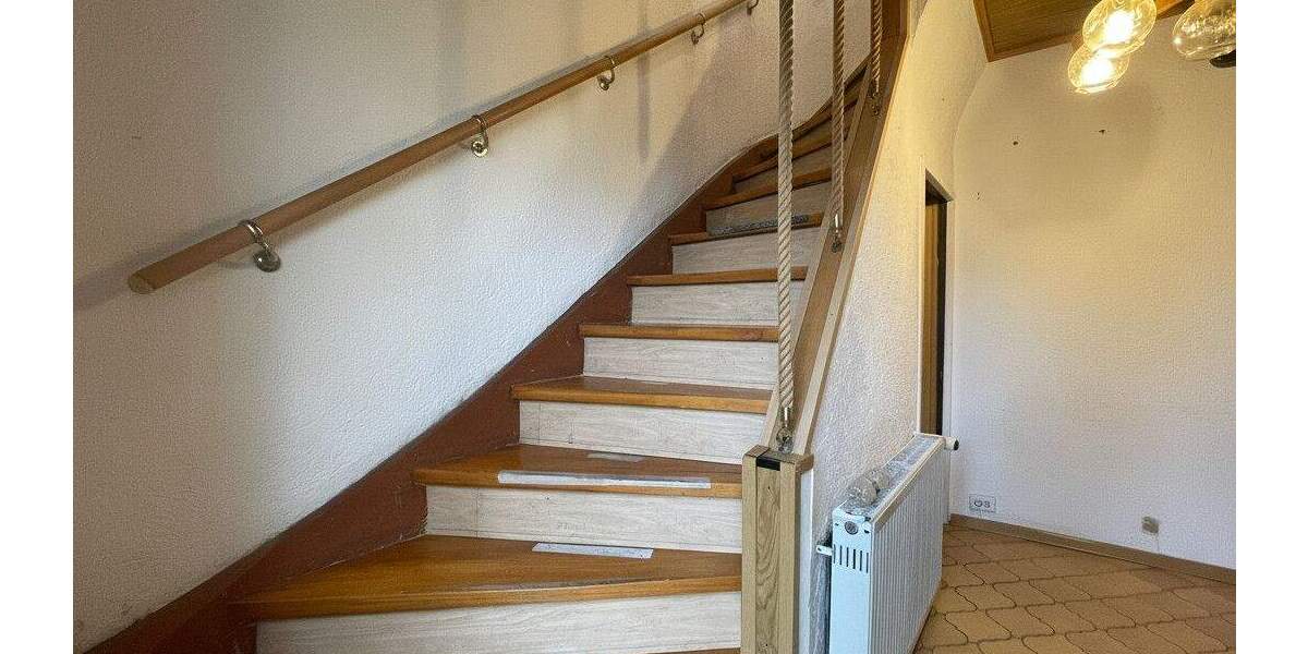 Reihenmittelhaus Frankfurt am Main Praunheim - 4 Zimmer, 93 m&sup2;, 390.000&euro; | Angebot:25845116