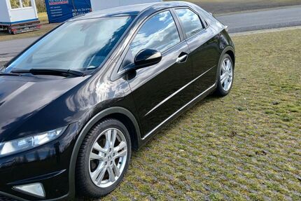 Honda Civic 58.000 km 4.950 &euro; Frankfurt 60326