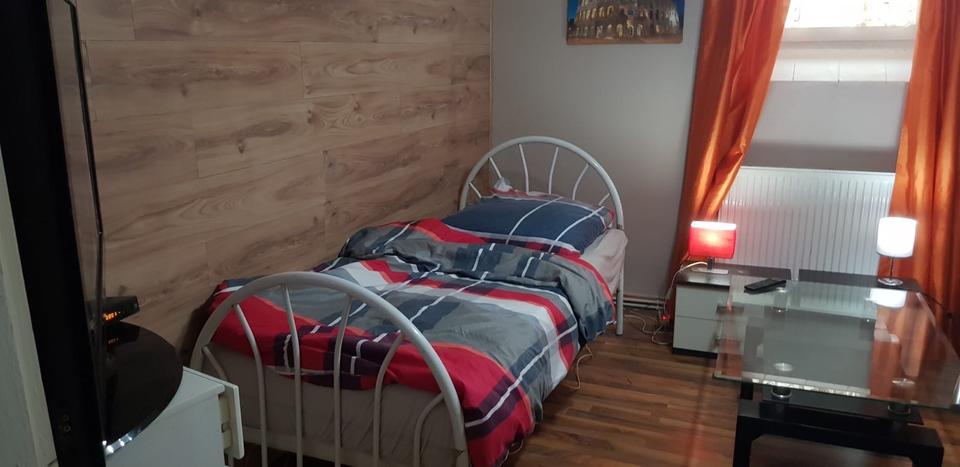 Etagenwohnung Offenbach am Main Bürgel - 1 Zimmer, 10 m&sup2;, 550&euro; | Angebot:25313534