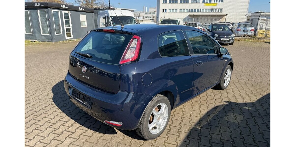 Fiat Grande Punto 1.2 More/Klima/PDC 162.010 km 2.999 &euro; Frankfurt 60386