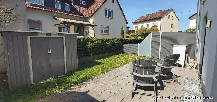 *Gehobenes und modernes Niedrigenergie Reiheneckhaus mit Terrasse und Garten in bevorzugter Lage* 6 zimmer