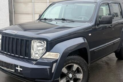 Jeep Cherokee 176.000 km 7.900 &euro; Kelkheim 65779