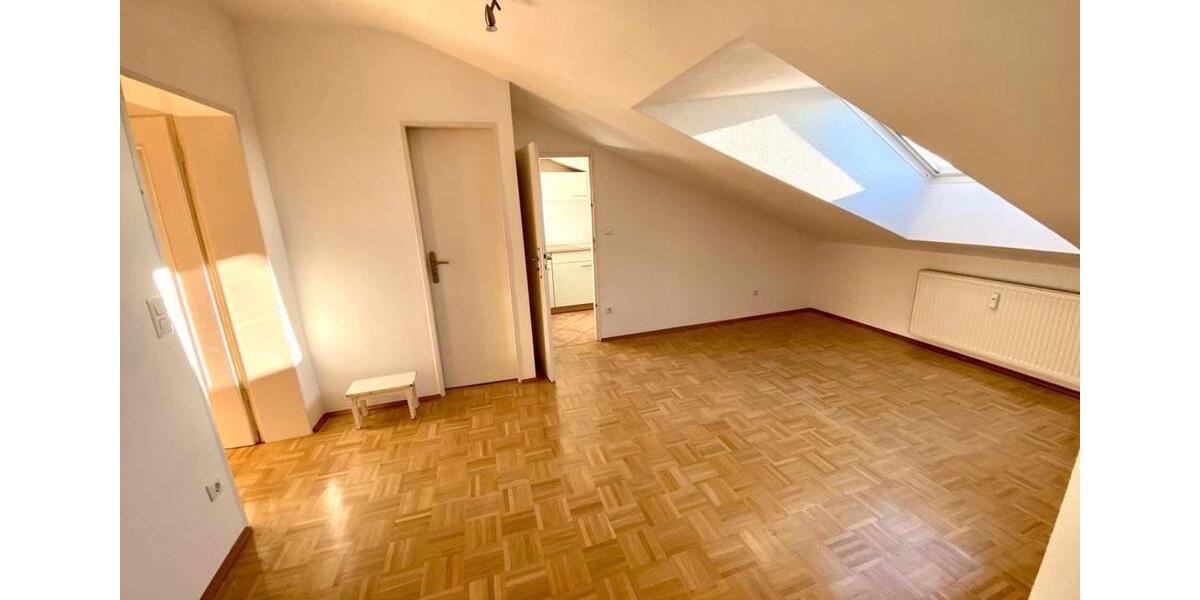 Dachgeschoßwohnung Frankfurt am Main Nied - 1.5 Zimmer, 28 m&sup2;, 730&euro; | Angebot:26425619