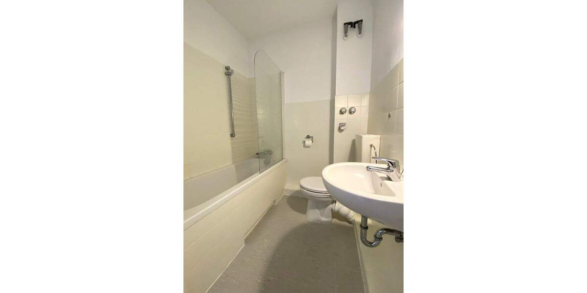 Heusenstamm: Gepflegte 3-Zimmerwohnung mit Garage 3 zimmer