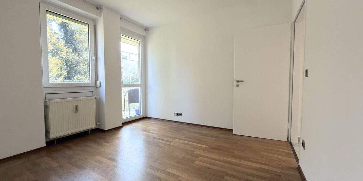 Etagenwohnung Frankfurt am Main Rödelheim - 3 Zimmer, 101 m&sup2;, 1.450&euro; | Angebot:25663802