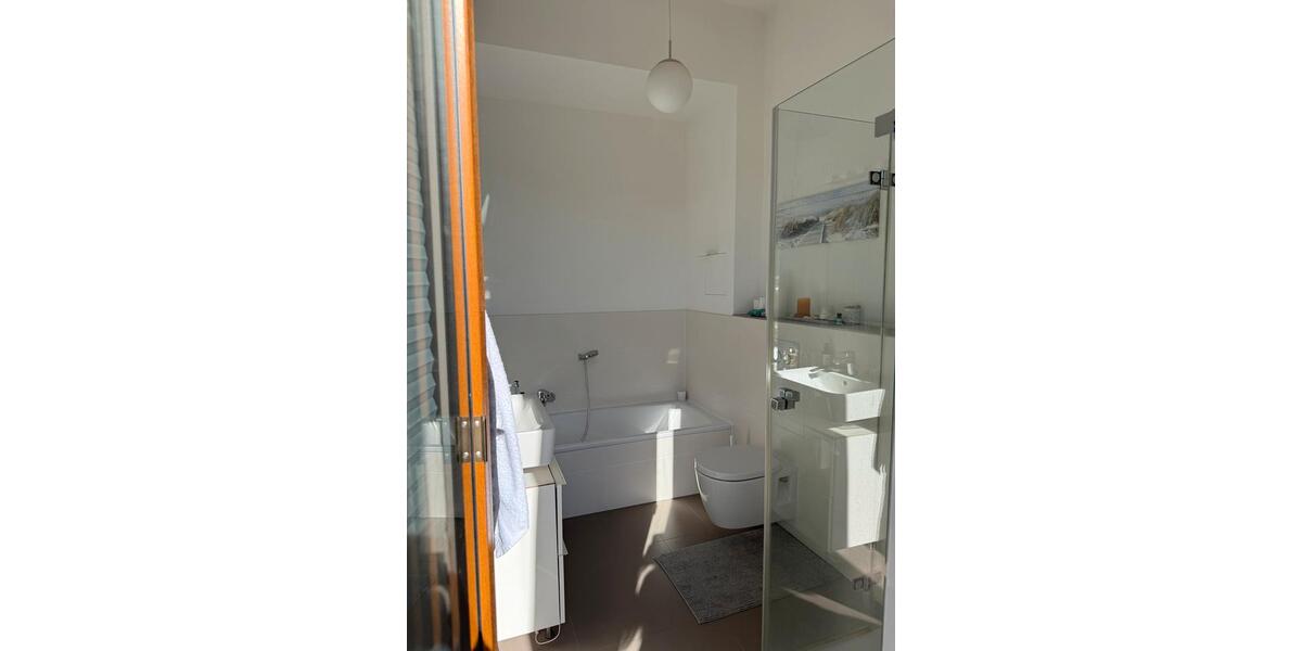 Etagenwohnung Frankfurt am Main Bornheim - 2 Zimmer, 70 m&sup2;, 1.650&euro; | Angebot:26413388