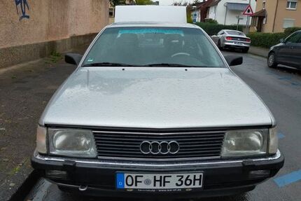 Audi 100