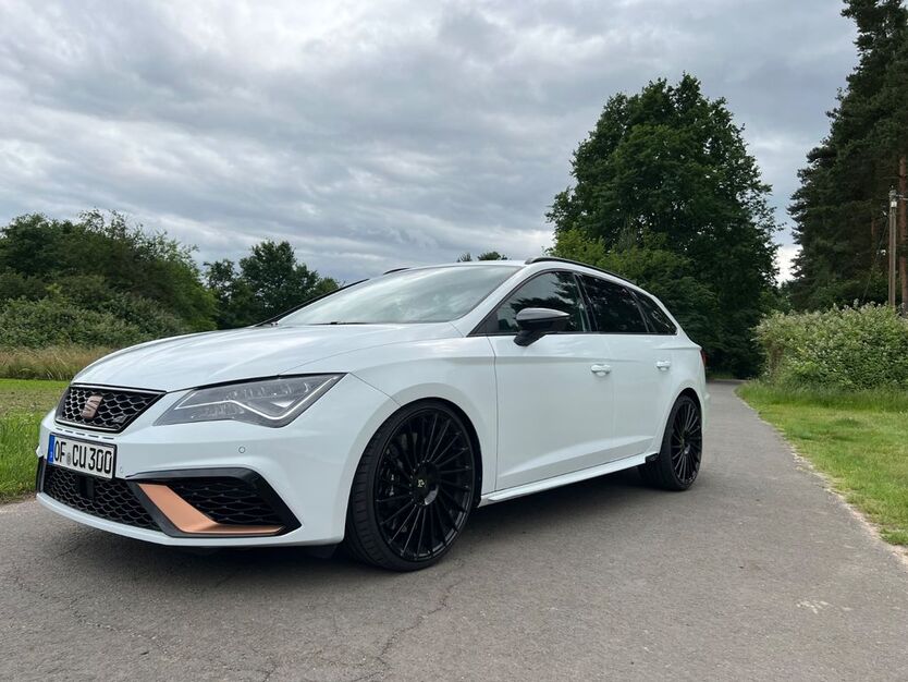 Seat Leon 69.500 km 23.900 € Mainhausen 63533