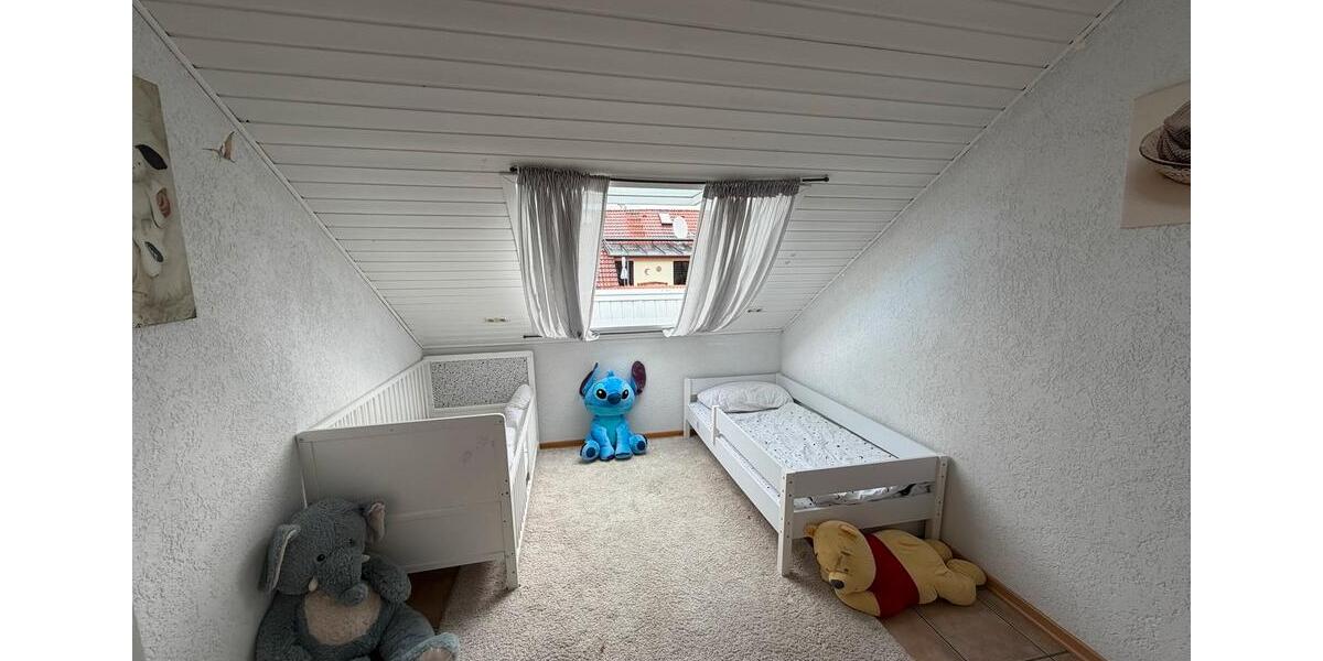Dachgeschoßwohnung Offenbach am Main Hafen - 3 Zimmer, 90 m&sup2;, 1.300&euro; | Angebot:26241365