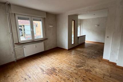 Charmantes Wohn&Geschäftshaus mit Potential und 2 Stellplätzen zimmer