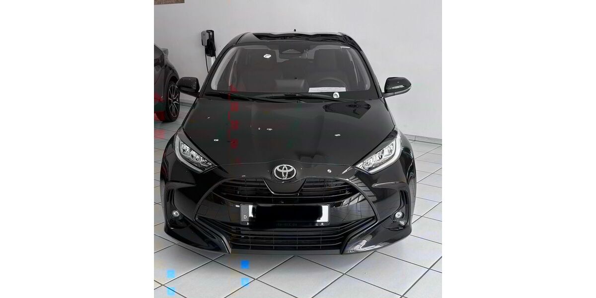 Toyota Yaris 2.500 km 25.200 &euro; Hanau 63454