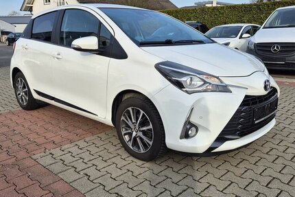 Toyota Yaris Team D 98.400 km 11.890 &euro; Rodgau 63110