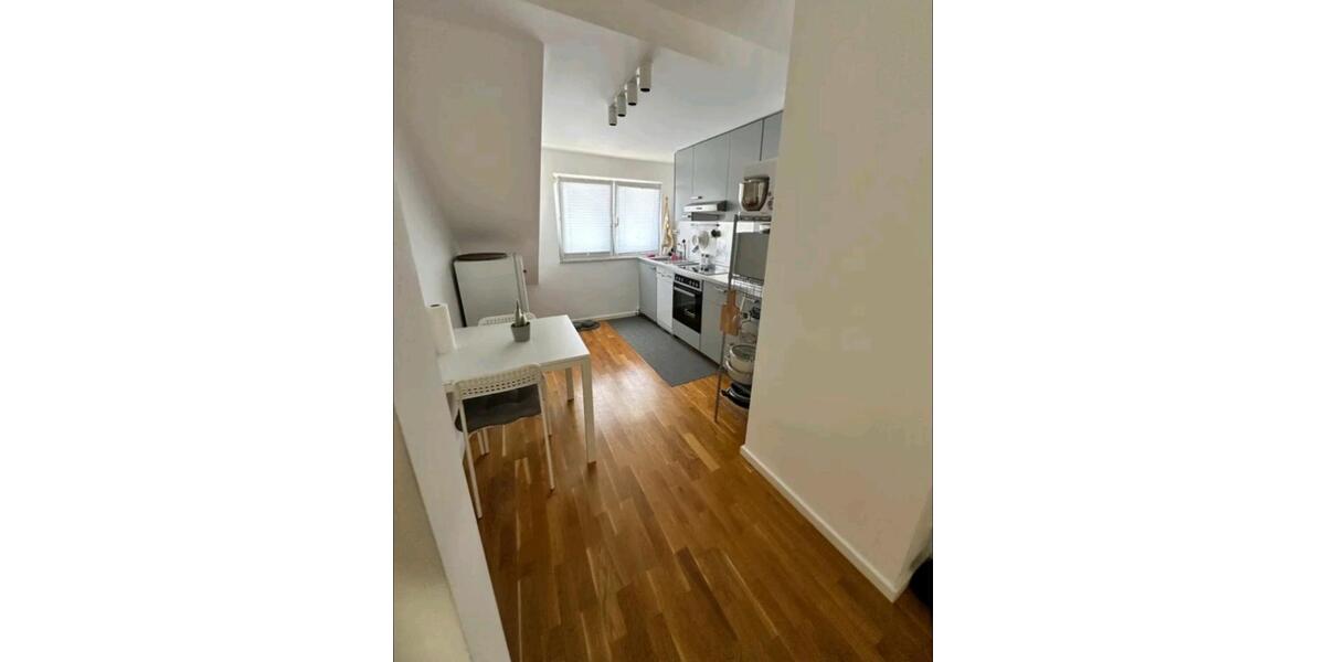 Dachgeschoßwohnung Frankfurt am Main Bornheim - 2 Zimmer, 57 m&sup2;, 1.511&euro; | Angebot:25701491