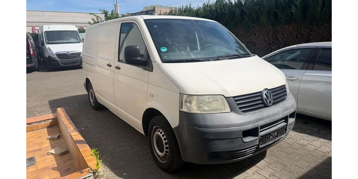 VW T5 Transporter 330.000 km 3.900 &euro; Heusenstamm 63150
