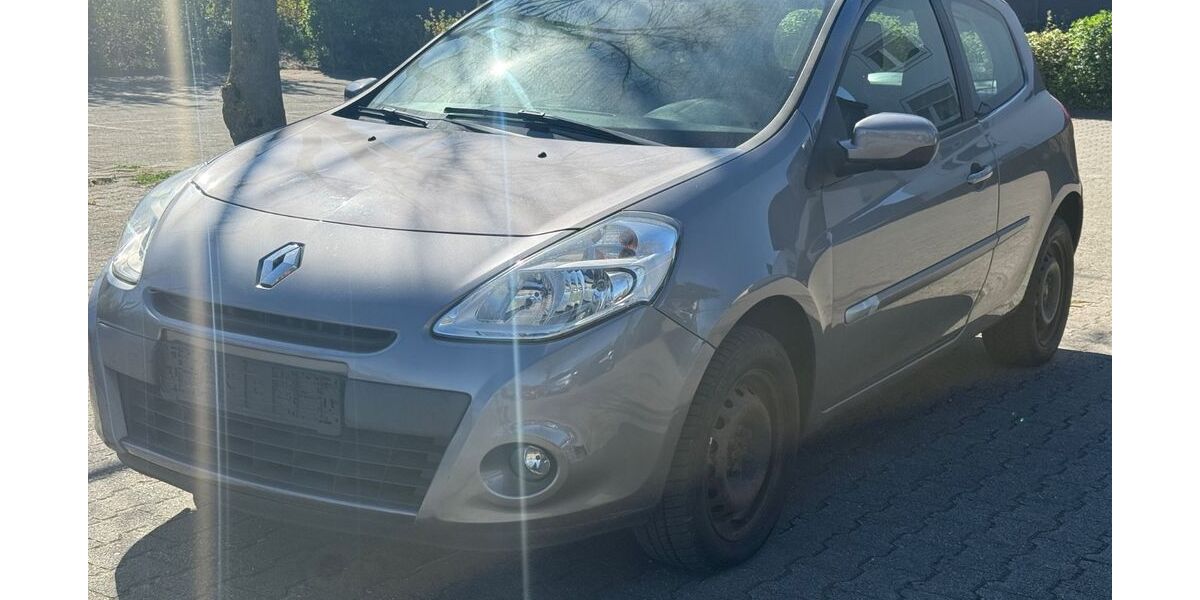 Renault Clio 149.000 km 1.999 &euro; Rüsselsheim 65428