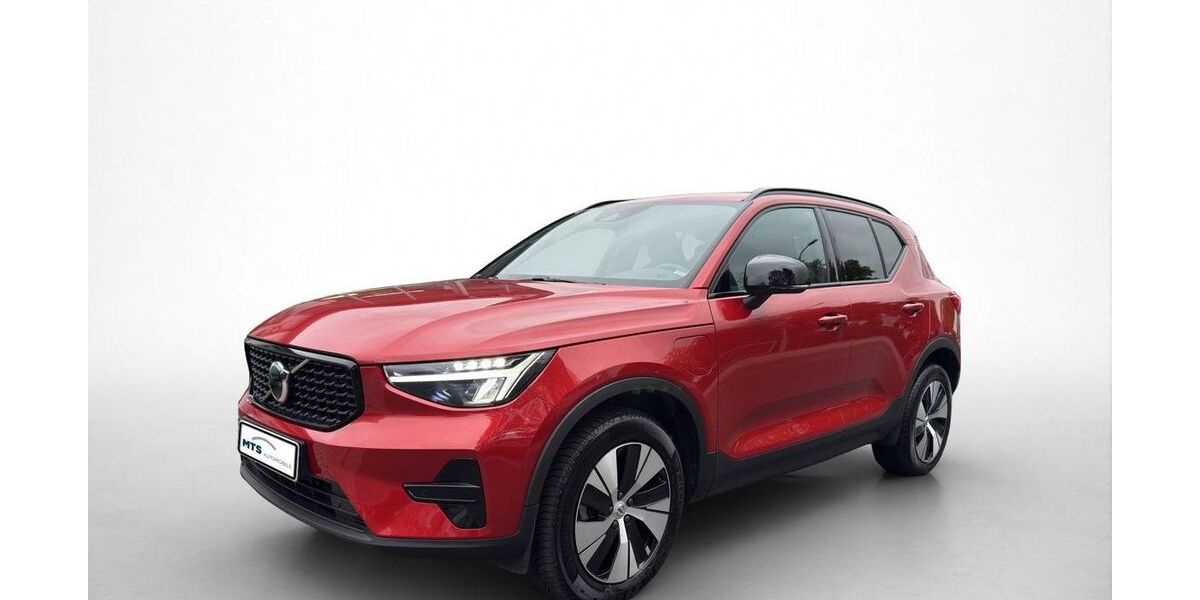 Volvo XC40 32.881 km 28.490 &euro; Friedberg 61169