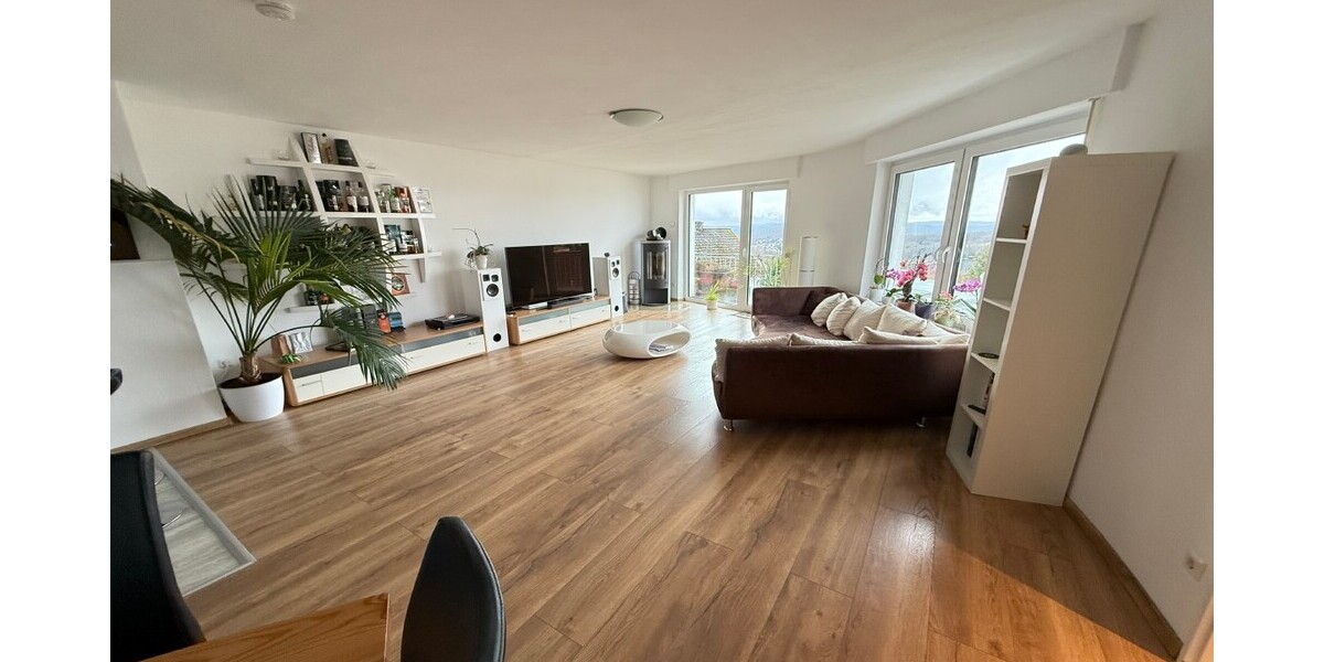 Glashütten: Einzigartiges Architektenhaus am Sonnenhang mit beeindruckendem Fernblick. - Doppelhaushälfte Glashütten | Angebot:26190652
