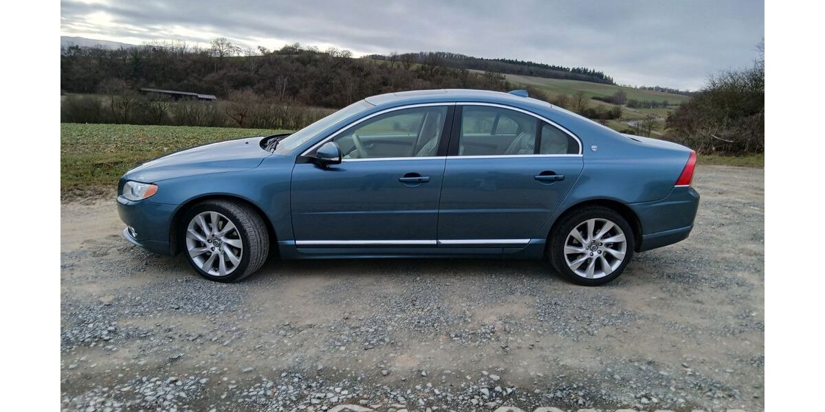 Volvo S80 129.000 km 14.900 &euro; Usingen 61250