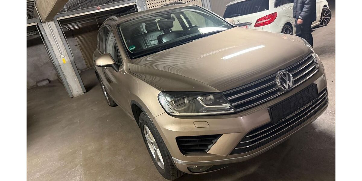 VW Touareg 231.000 km 11.000 &euro; Frankfurt am Main 60318