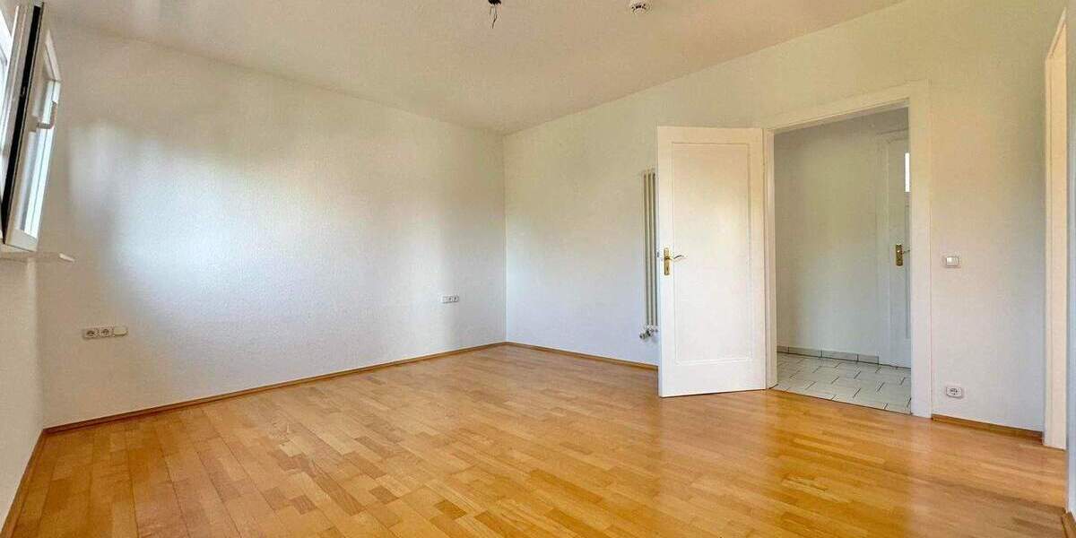 Rarität in gesuchtem Wohngebiet - Stilvoll sanierter Altbau - Buchraingebiet! 9 zimmer