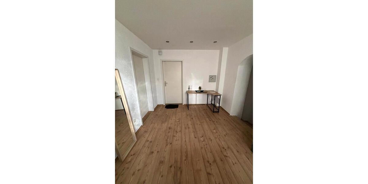 Hochparterre Frankfurt am Main Innenstadt 3 - 3 Zimmer, 100 m&sup2;, 420.000&euro; | Angebot:26875496