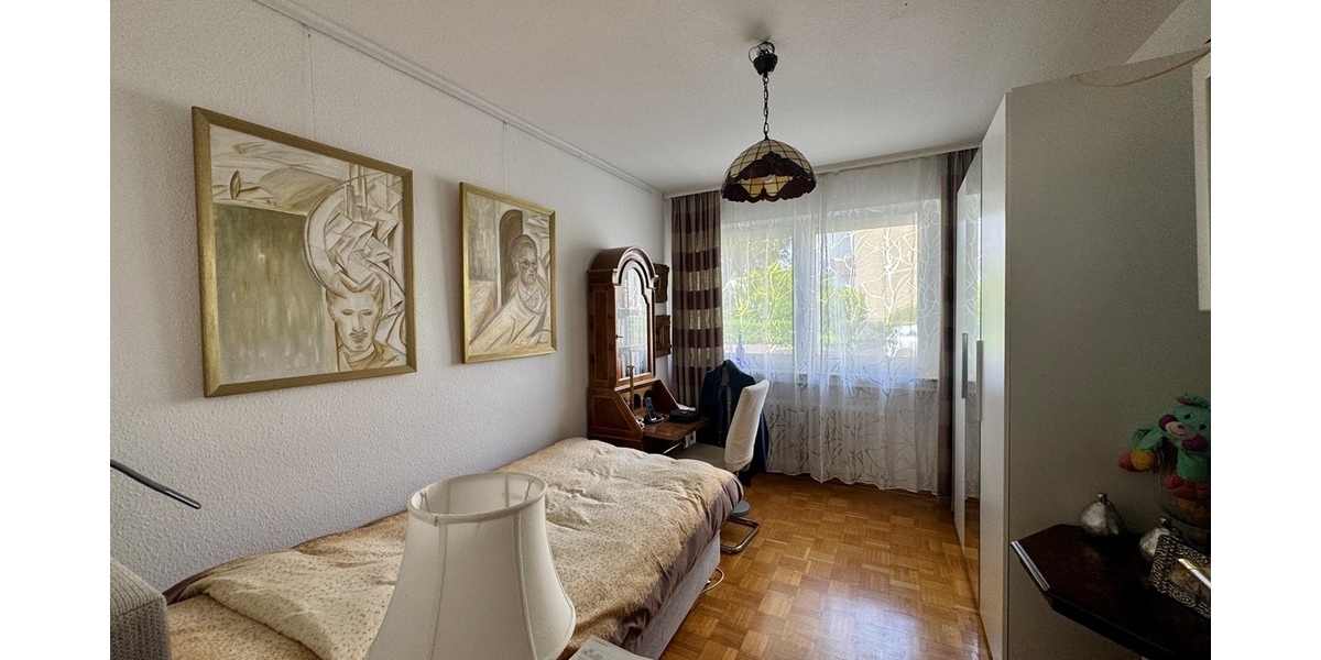 Oberursel: Kapitalanlage! Großzügige 5-Zimmerwohnung in absoluter Ruhe- und Sonnenlage! - Etagenwohnung Oberursel | Angebot:26905038