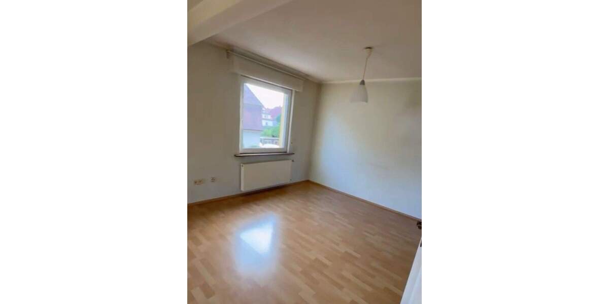 Mehrfamilienhaus, Wohnhaus Hattersheim am Main Hattersheim - 9 Zimmer, 153 m&sup2;, 445.000&euro; | Angebot:25737658