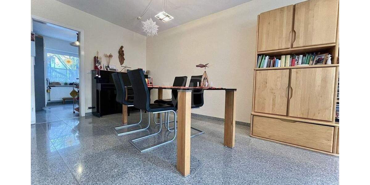 Reihenmittelhaus Hofheim am Taunus Hofheim - 5 Zimmer, 125 m&sup2;, 585.000&euro; | Angebot:24823032