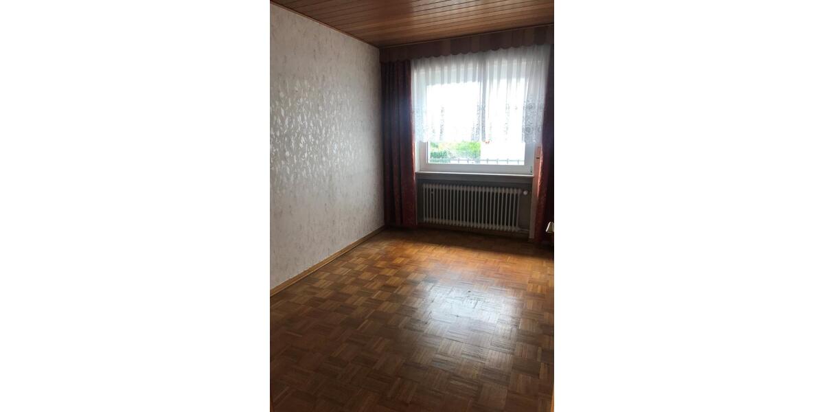 Einfamilienhaus Altenstadt - 9 Zimmer, 280 m&sup2;, 2.200&euro; | Angebot:25760695