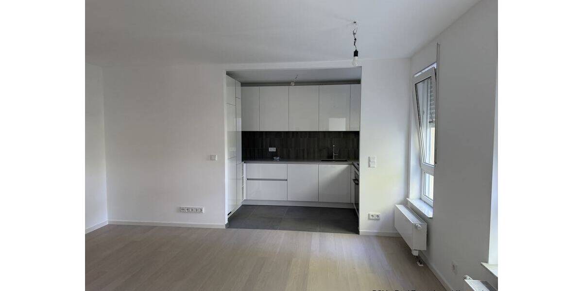 Etagenwohnung Dornbusch - 2 Zimmer, 65 m&sup2;, 1.390&euro; | Angebot:26886042