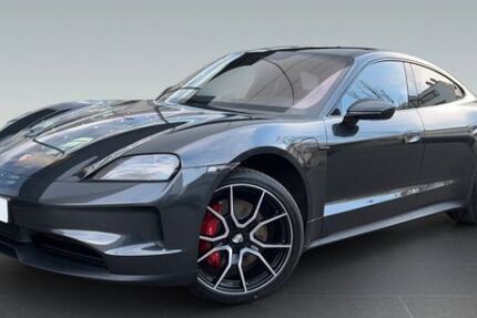 Porsche Taycan 12.990 km 132.500 € Wiesbaden 65187