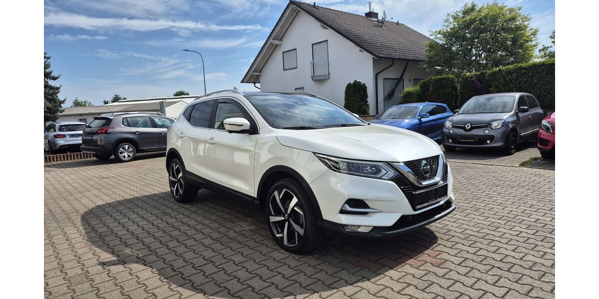 Nissan Qashqai 72.315 km 18.390 &euro; Rodgau 63110