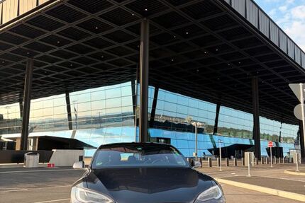 Tesla Model S 118.000 km 29.500 &euro; Frankfurt 60311