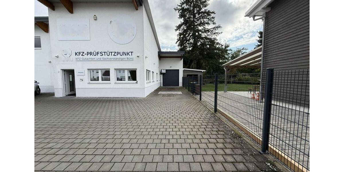 Ihr eigener TÜV-Stützpunkt – voll ausgestattet, sofort startklar in Top-Lage! zimmer