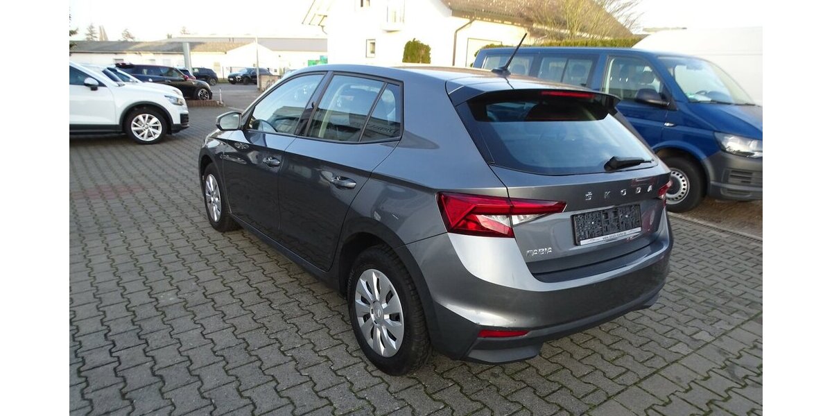 Skoda Fabia Active Klima, Sitzheizung, LED Scheinwerfer 38.470 km 13.490 &euro; Rodgau 63110