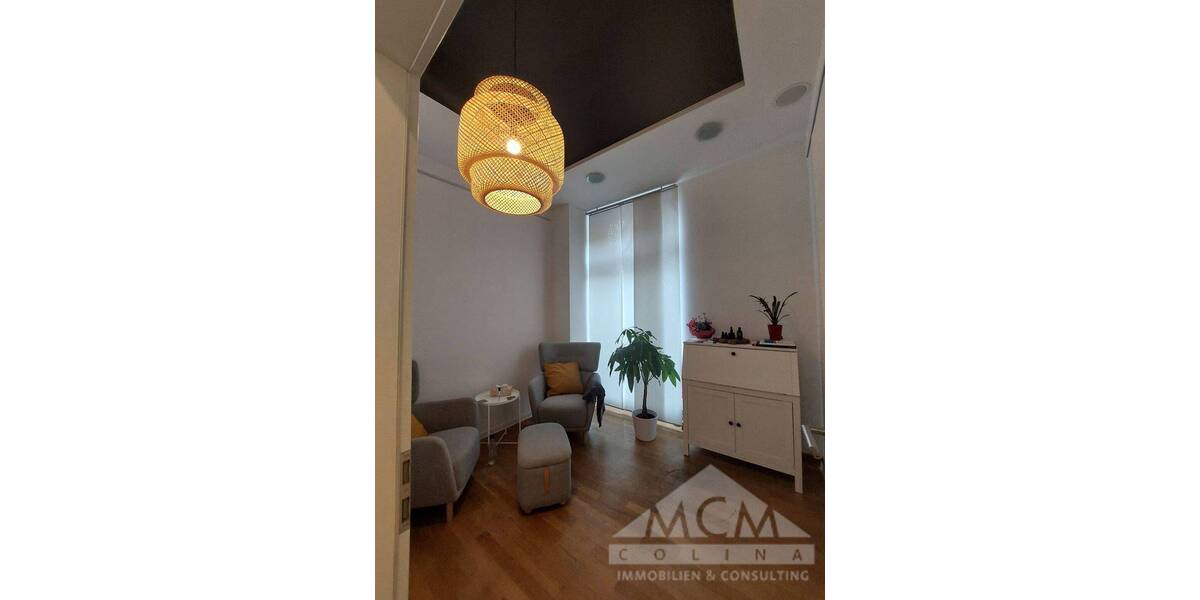 @MCM Eckladen Büro mit vielen Möglichkeiten im Nordend 4 zimmer
