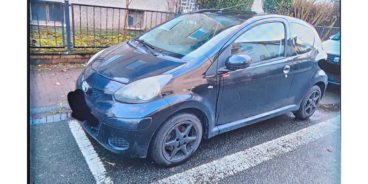 Toyota Aygo (X) 102.000 km 3.000 &euro; Frankfurt am Main 60488